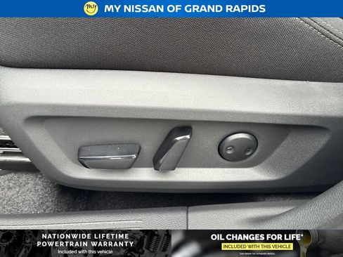 New 2026 Nissan Rogue SV w/ Cold Weather Package AWD/4WD image 12