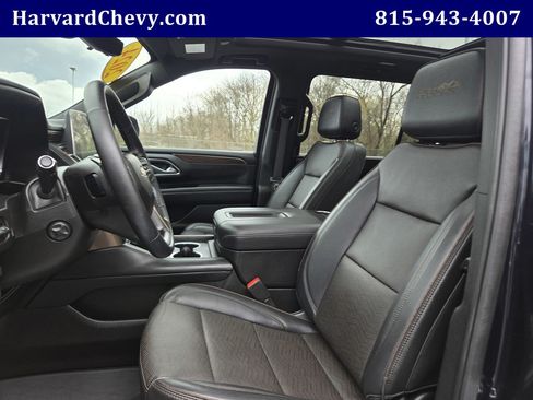 Certified 2024 Chevrolet Suburban High Country AWD/4WD image 22