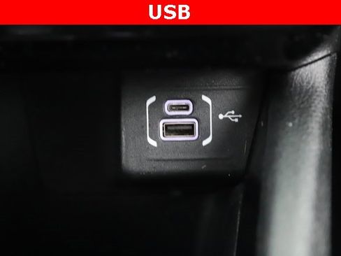 Used 2022 Jeep Compass Limited image 25