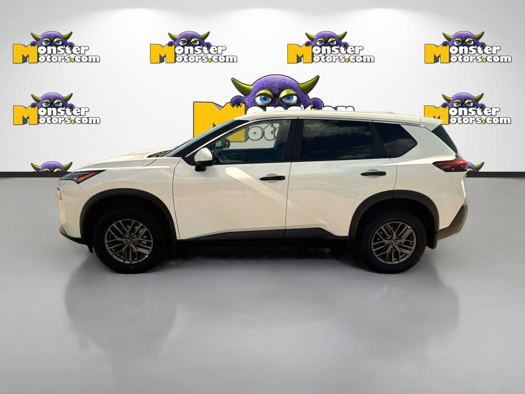 Used 2023 Nissan Rogue S AWD/4WD image 8