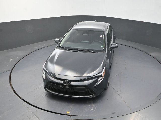 Used 2026 Toyota Corolla LE w/ LE Premium Package FWD image 24