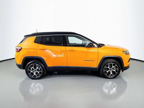 New 2026 Jeep Compass Limited image 8