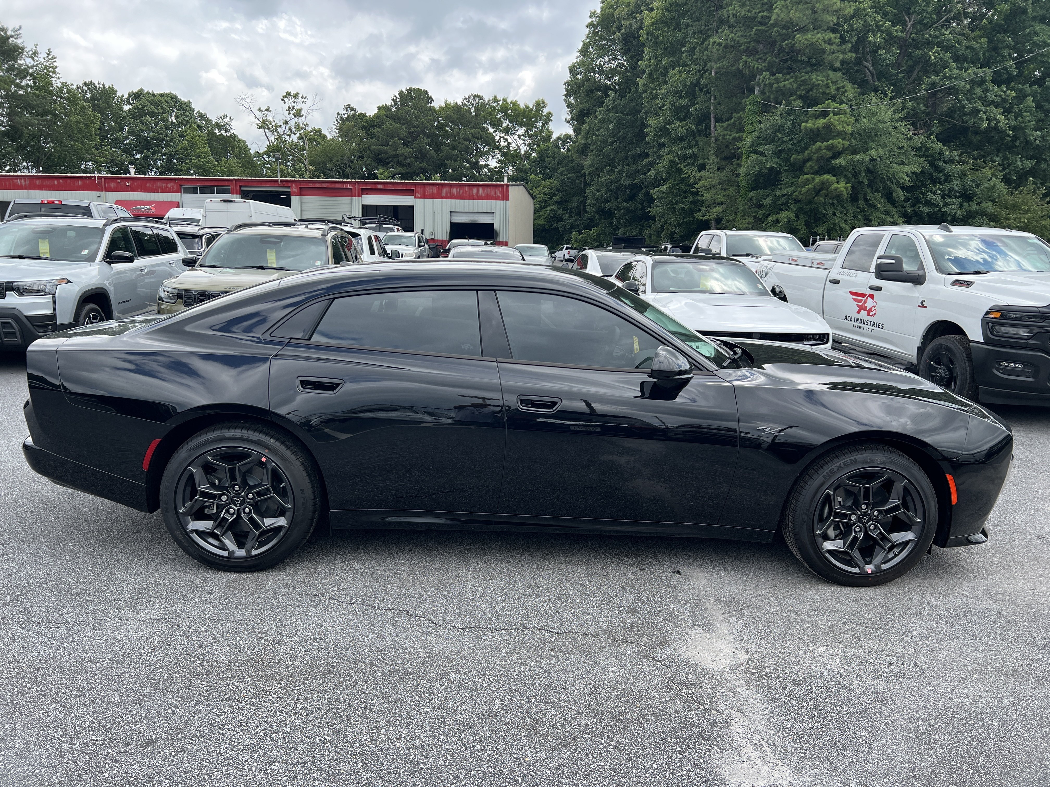 New 2026 Dodge Charger R/T w/ Blacktop Package AWD/4WD image 5