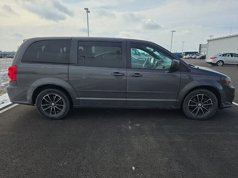 Used 2017 Dodge Grand Caravan GT image 16