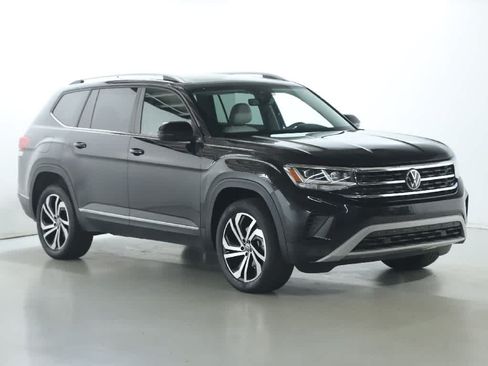 Certified 2023 Volkswagen Atlas SEL AWD/4WD image 9