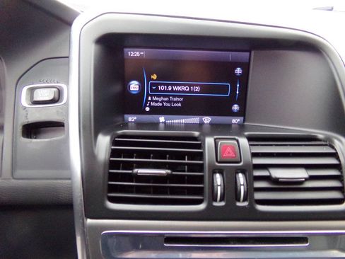 Used 2013 Volvo XC60 3.2 FWD image 20