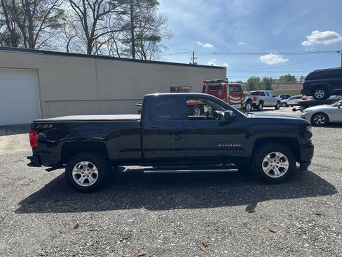 Used 2019 Chevrolet Silverado 1500 LT w/ All Star Edition AWD/4WD image 9
