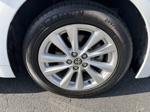 Used 2023 Toyota Corolla XLE image 42