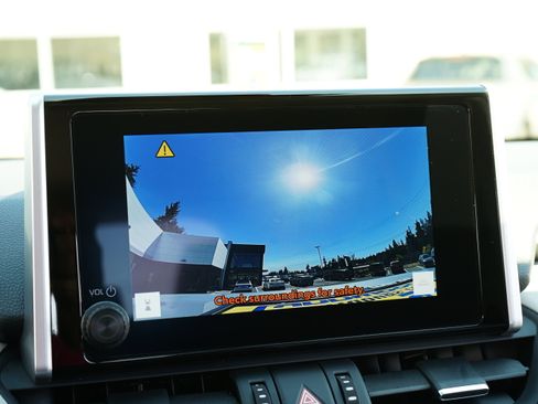 Used 2023 Toyota RAV4 XLE Premium image 24