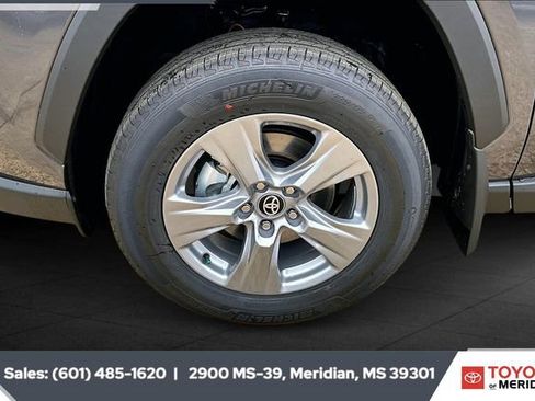 New 2025 Toyota RAV4 LE image 11