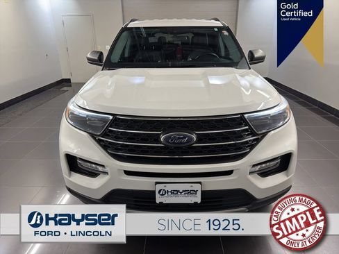 Used 2023 Ford Explorer XLT w/ Equipment Group 202A AWD/4WD image 2