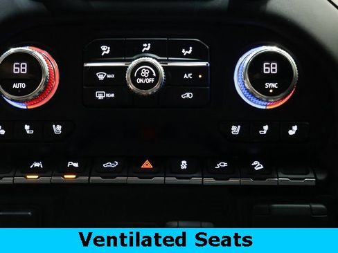 Used 2022 GMC Sierra 1500 AT4 w/ AT4 Preferred Package image 32