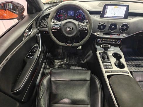 Used 2019 Kia Stinger GTS image 4