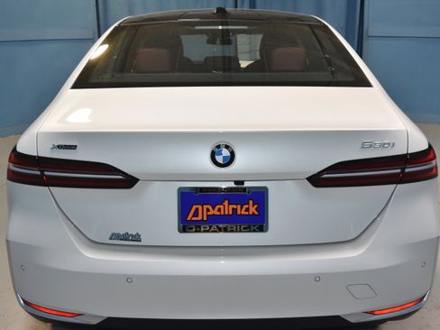 New 2026 BMW 530i xDrive w/ Executive Package image 20