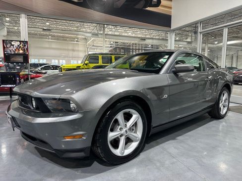Used 2011 Ford Mustang GT RWD image 18