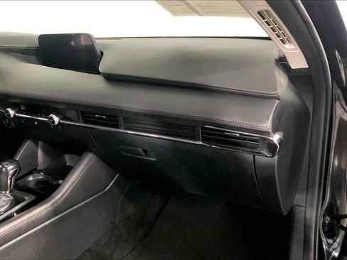 Used 2024 MAZDA MAZDA3 s FWD image 16