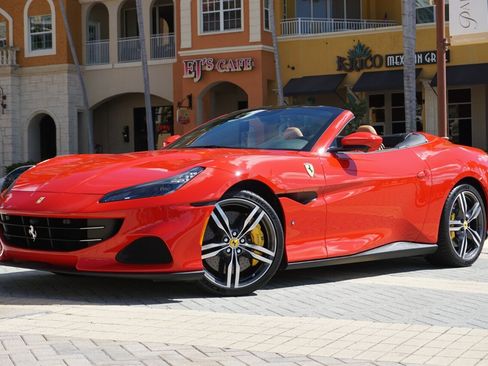 Used 2022 Ferrari Portofino M RWD image 9