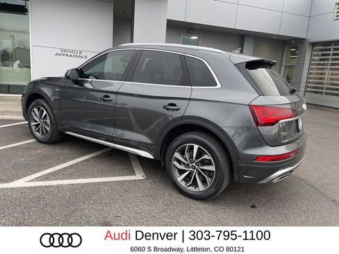 Used 2023 Audi Q5 2.0T Prestige w/ Prestige Package image 4
