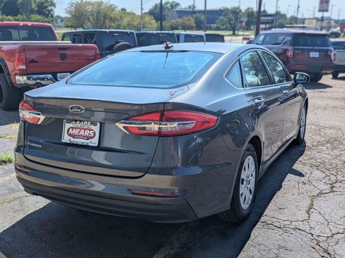 Used 2019 Ford Fusion S FWD image 9