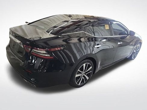 Used 2022 Nissan Maxima SV w/ Floor Mat Group FWD image 2