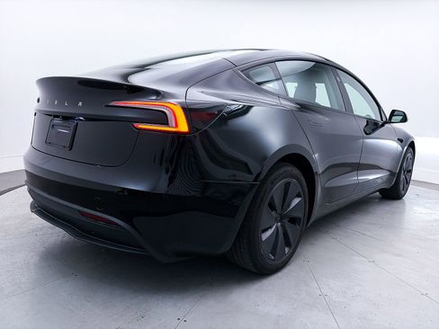 Used 2025 Tesla Model 3 Long Range RWD image 14