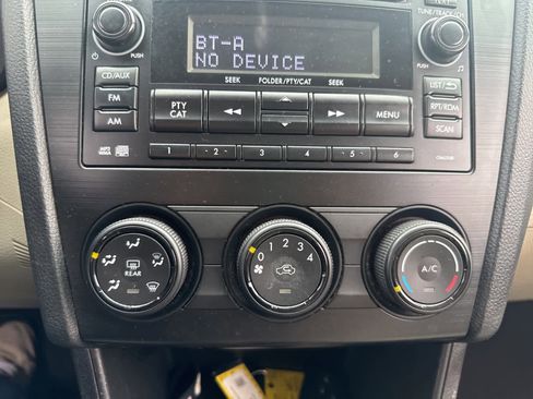 Used 2013 Subaru Impreza 2.0i Premium w/ All-Weather Pkg image 25