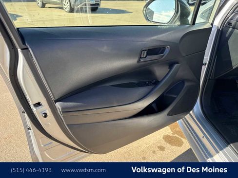 Used 2022 Toyota Corolla LE image 22