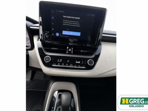 Used 2025 Toyota Corolla LE FWD image 14