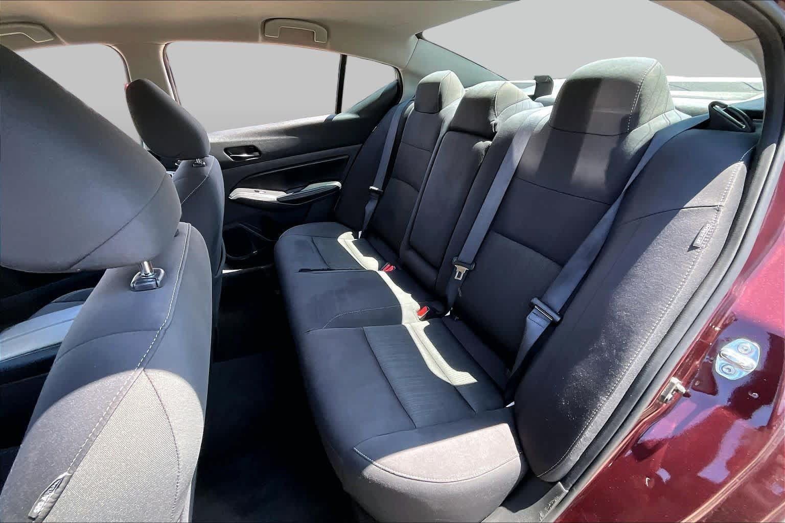 Used 2025 Nissan Altima 2.5 SV FWD image 20