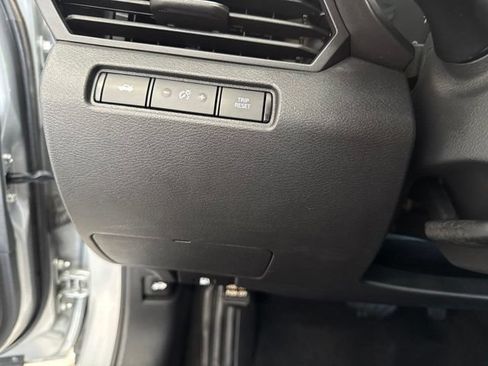 Used 2024 Nissan Altima 2.5 SV FWD image 25