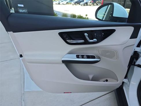 New 2026 Mercedes-Benz GLC 300 4MATIC image 19