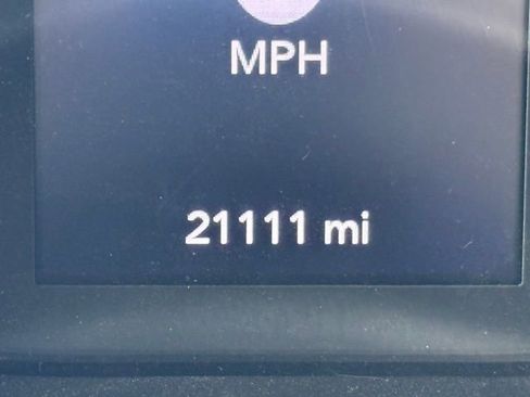 Used 2023 Jeep Gladiator Sport image 17