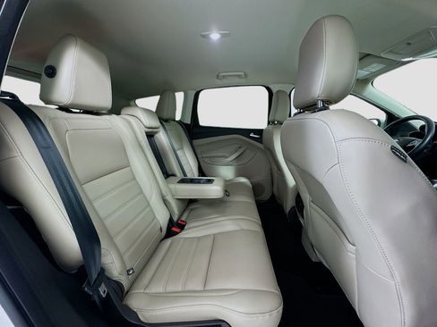 Used 2019 Ford Escape SEL image 25