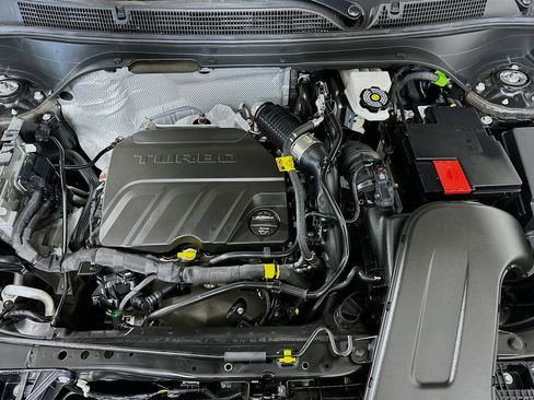 Used 2025 Buick Envista Preferred image 30