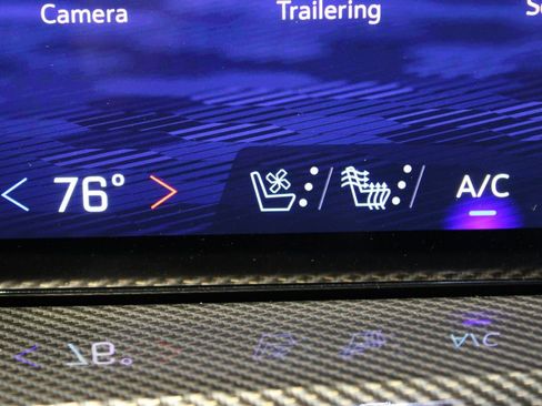 New 2026 Chevrolet Traverse High Country w/ LPO, Floor Liner Package image 38