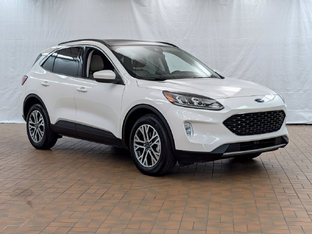 Certified 2022 Ford Escape SEL w/ Technology Package AWD/4WD image 1