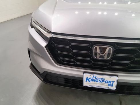 Used 2023 Honda CR-V EX image 9