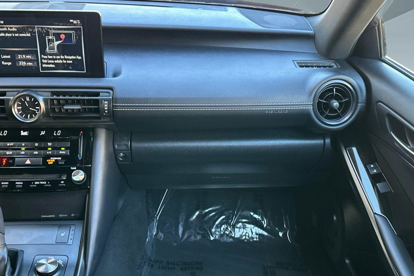 Used 2024 Lexus IS 300 F Sport RWD image 31