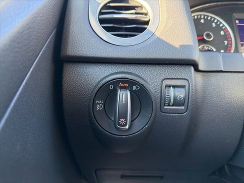 Used 2016 Volkswagen Tiguan SE image 24