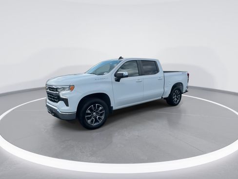 Used 2024 Chevrolet Silverado 1500 LT AWD/4WD image 5