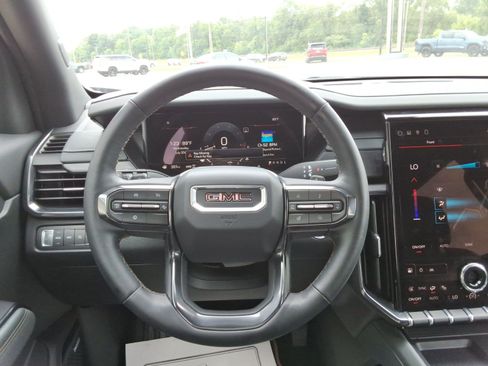 New 2025 GMC Acadia AT4 image 13