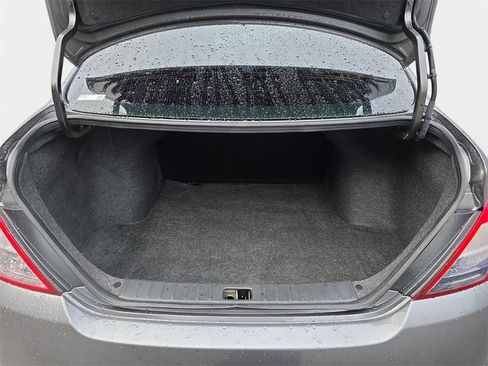 Used 2019 Nissan Versa S Plus image 14