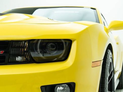 Used 2013 Chevrolet Camaro ZL1 image 11