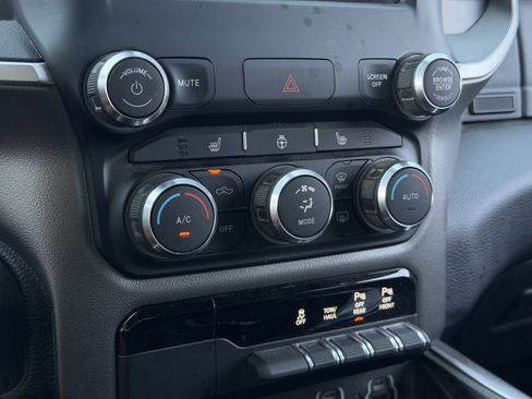 Used 2020 RAM 1500 Big Horn AWD/4WD image 27