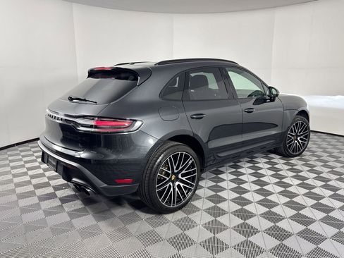 Certified 2026 Porsche Cayenne AWD/4WD image 9