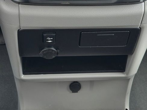 Used 2019 Toyota Sienna LE FWD image 16