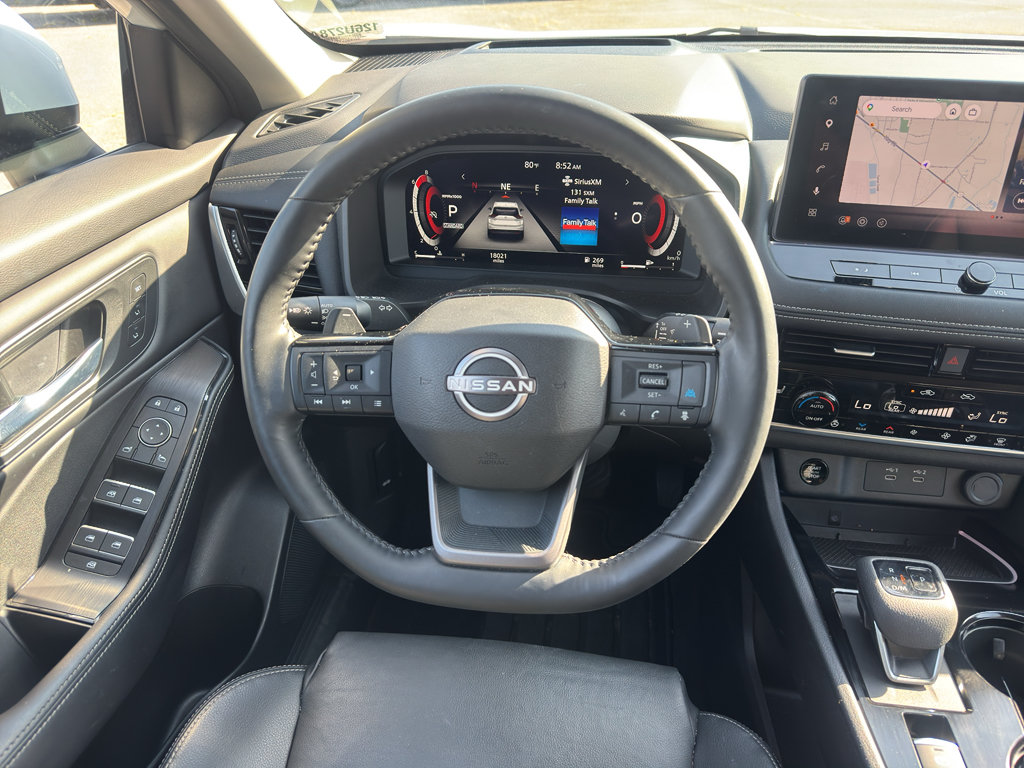 Used 2025 Nissan Rogue SL w/ SL Premium Package FWD image 13