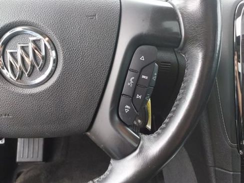 Used 2017 Buick Enclave Premium w/ Experience Buick Package FWD image 28