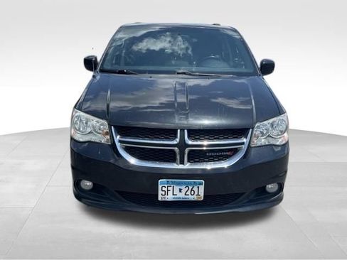 Used 2015 Dodge Grand Caravan SXT FWD image 2