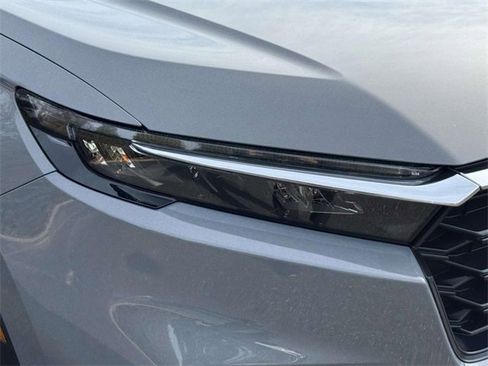 Certified 2025 Honda CR-V LX image 8